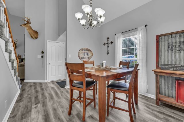 79 West Dr, Clarksville, TN 37040