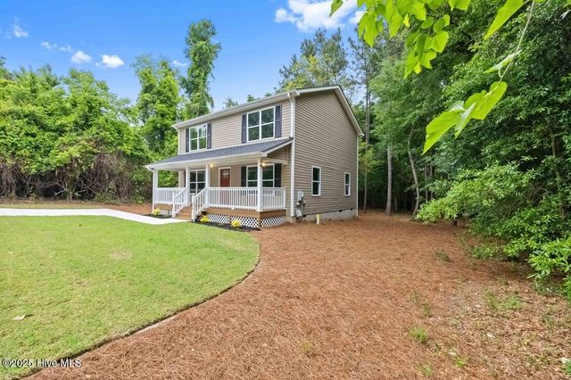 931 W Connecticut Avenue, Southern Pines, NC 28387
