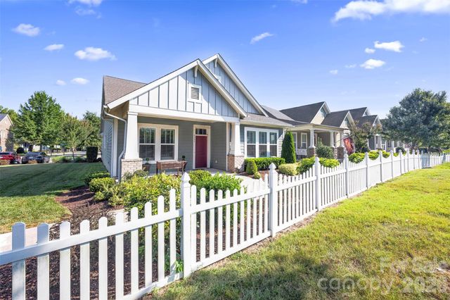 4245 Courtly Lane, Belmont, NC 28012