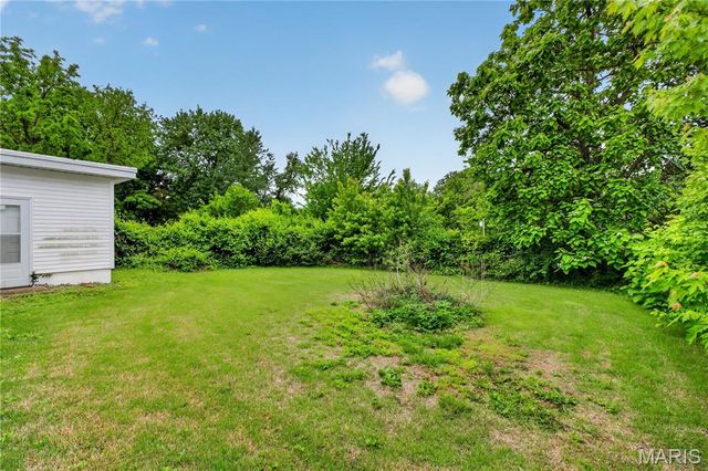 109 Cascade Drive, Belleville, IL 62223