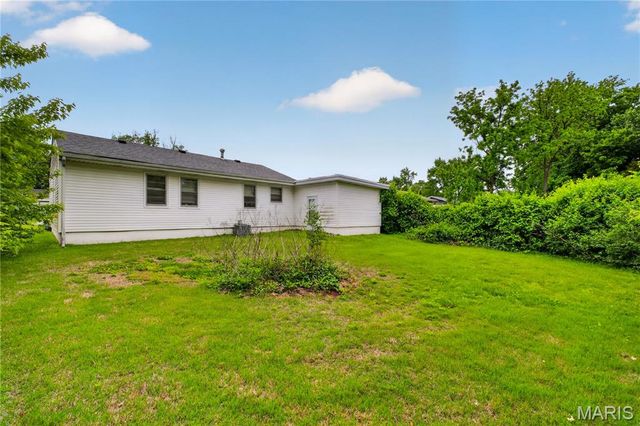 109 Cascade Drive, Belleville, IL 62223