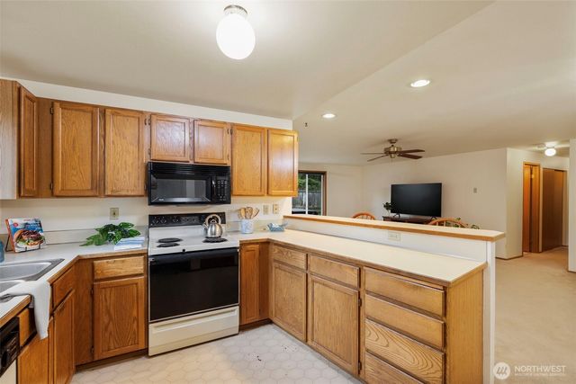 4711 NW Cascade Street, Silverdale, WA 98383