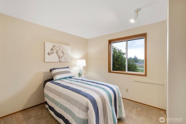 4711 NW Cascade Street, Silverdale, WA 98383