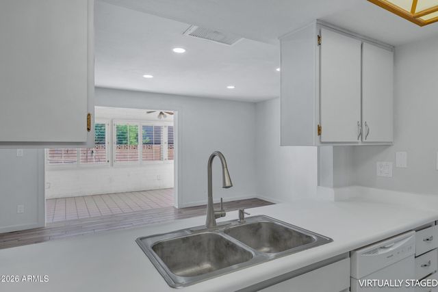 3933 S Pine Street, Tempe, AZ 85282