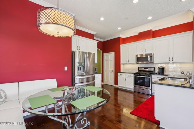 7786 BLACKSTONE RIVER Drive E, Jacksonville, FL 32256