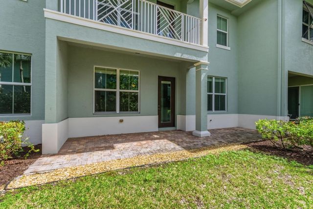 3017 Princeton Lane, Palm Beach Gardens, FL 33418