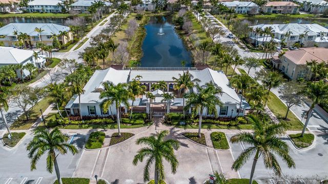 3017 Princeton Lane, Palm Beach Gardens, FL 33418