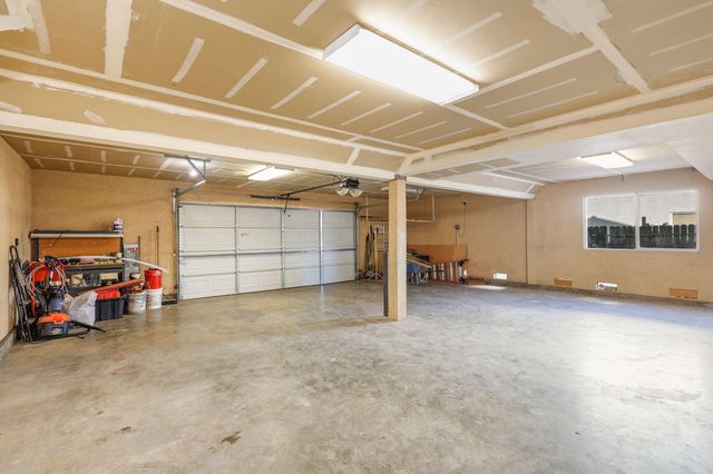 105 Kimick Way, Red Bluff, CA 96080