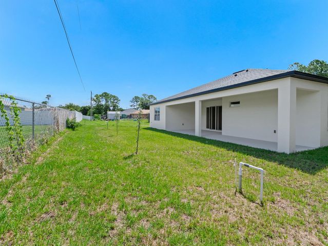 965 Quinn Street SE, Palm Bay, FL 32909