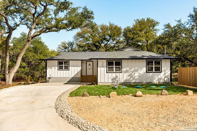 1231 Lavaca, Canyon Lake, TX 78133