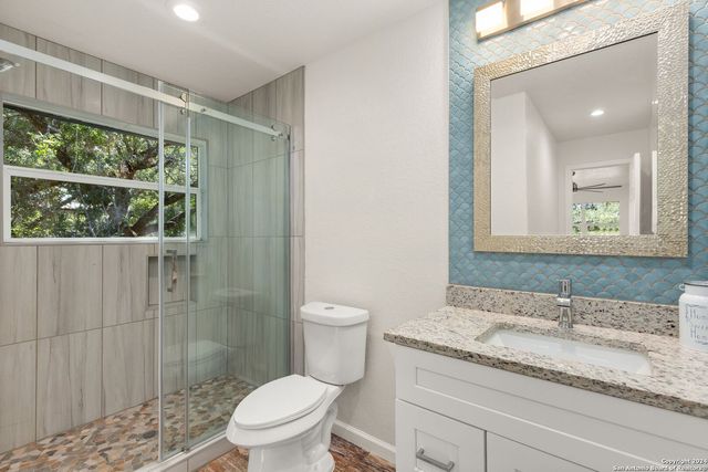 1231 Lavaca, Canyon Lake, TX 78133