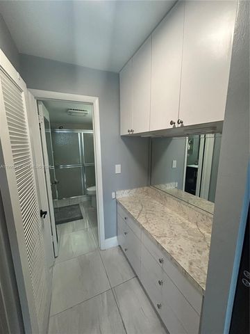 8900 Washington Boulevard 405A, Pembroke Pines, FL 33025