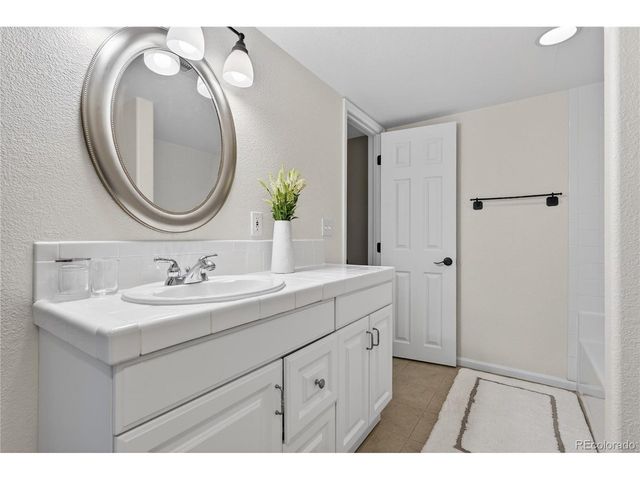 10155 Joseph Dr, Highlands Ranch, CO 80130