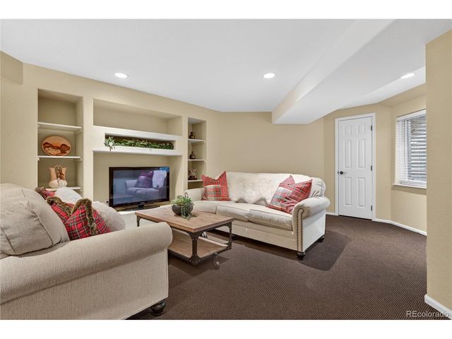 10155 Joseph Dr, Highlands Ranch, CO 80130