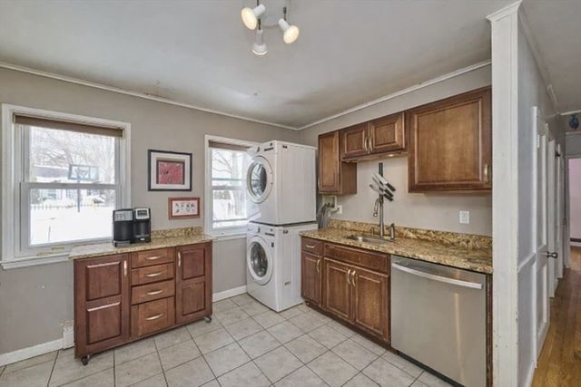 26 Shute Path, Newton, MA 02459