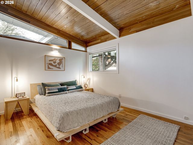 434 Ne 130TH Pl, Portland, OR 97230