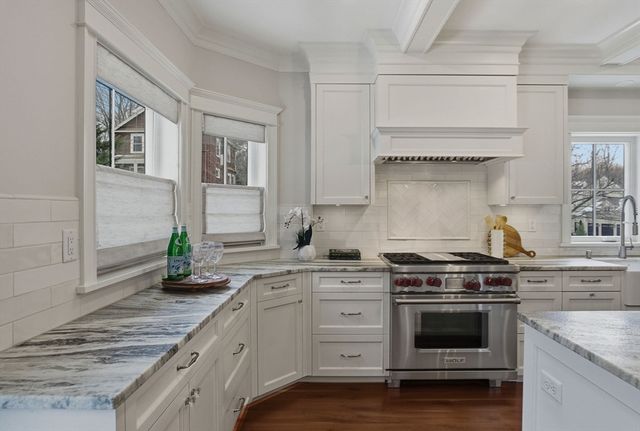 34 Bow St, Lexington, MA 02420