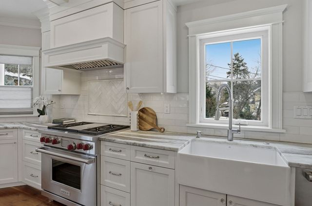 34 Bow St, Lexington, MA 02420