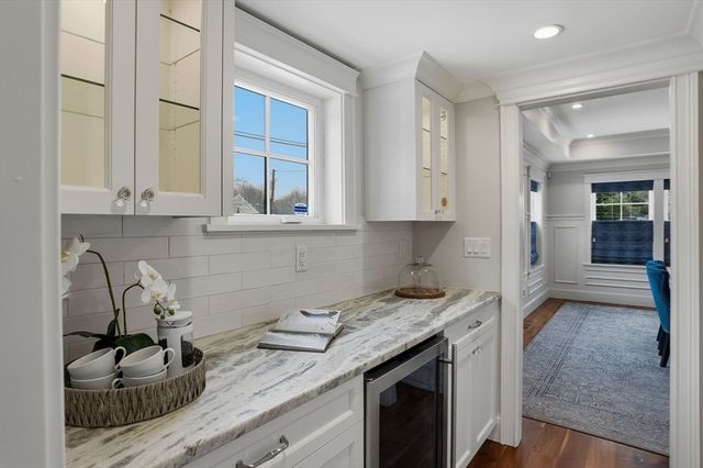 34 Bow St, Lexington, MA 02420