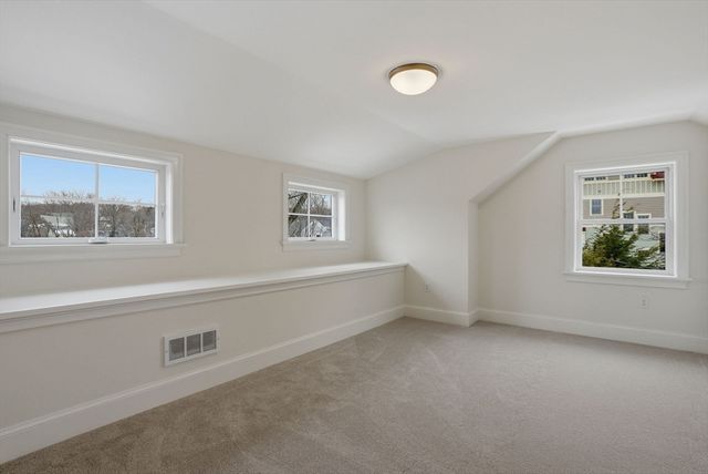34 Bow St, Lexington, MA 02420