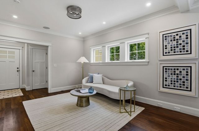 34 Bow St, Lexington, MA 02420