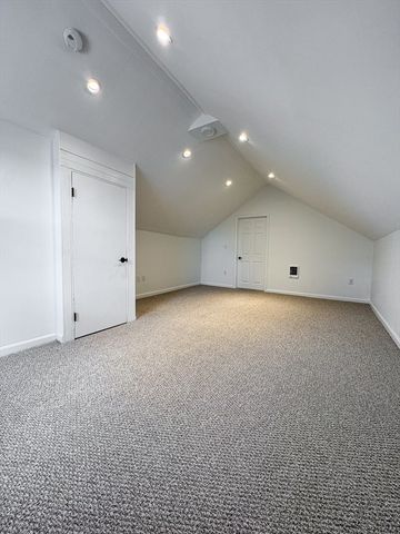 35 Yale St 35, Medford, MA 02155