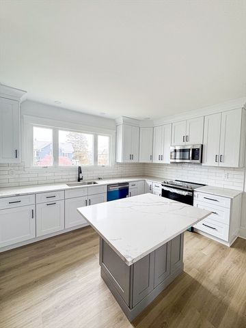 35 Yale St 35, Medford, MA 02155