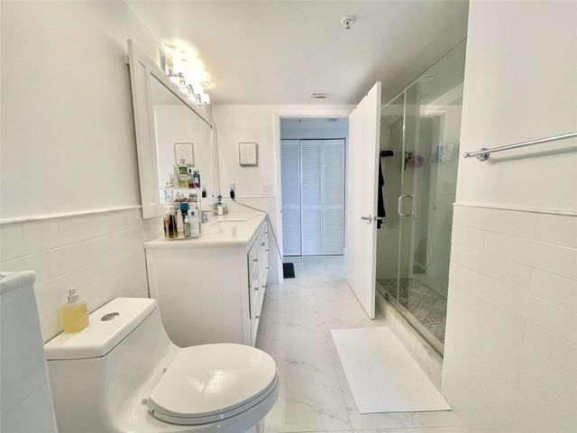 3020 NE 32nd Avenue 905, Fort Lauderdale, FL 33308