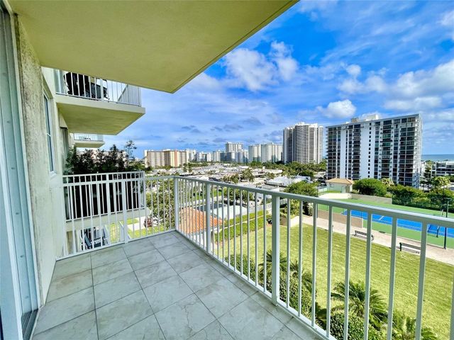 3020 NE 32nd Avenue 905, Fort Lauderdale, FL 33308