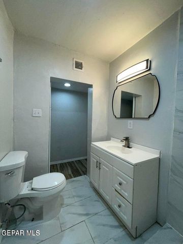 10216 CELEDON Circle B, Socorro, TX 79927