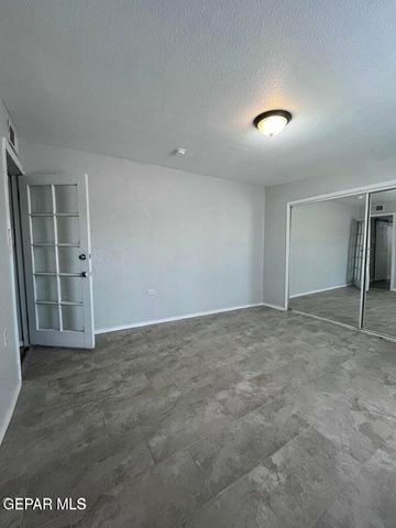 10216 CELEDON Circle B, Socorro, TX 79927