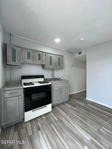 10216 CELEDON Circle B, Socorro, TX 79927