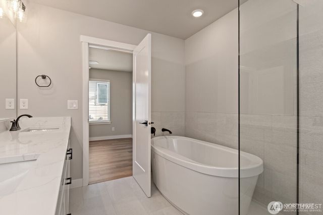 6609 S 128th Street, Seattle, WA 98178