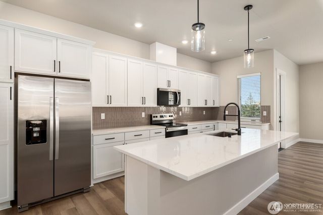 6609 S 128th Street, Seattle, WA 98178