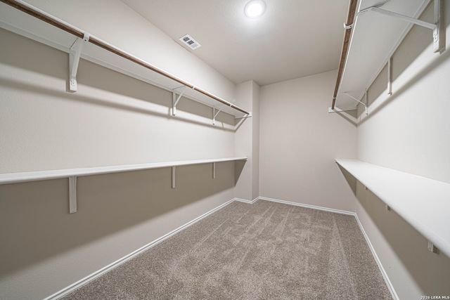 304 W MARTINDALE ST, Seguin, TX 78155