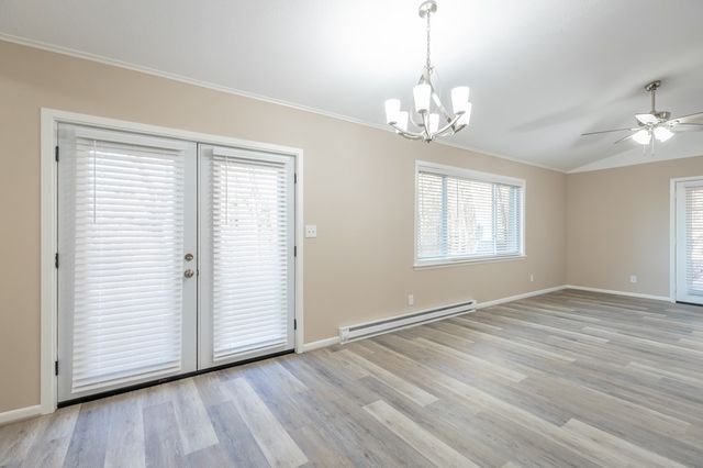 230 NE Indian Dr, Dalton, GA 30721