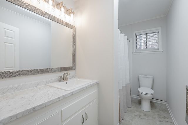 230 NE Indian Dr, Dalton, GA 30721