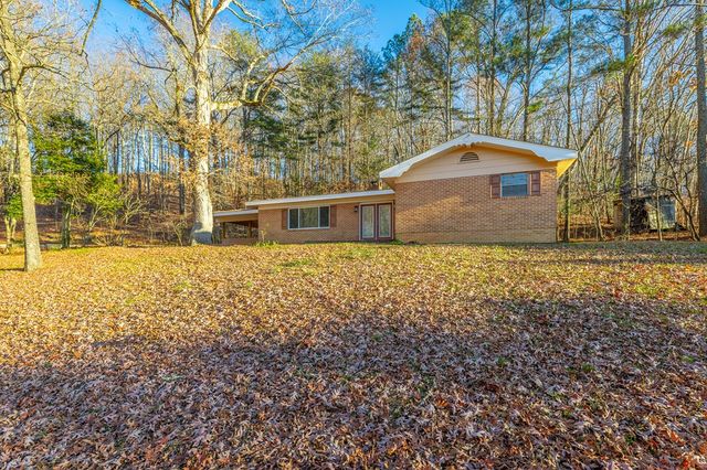 230 NE Indian Dr, Dalton, GA 30721