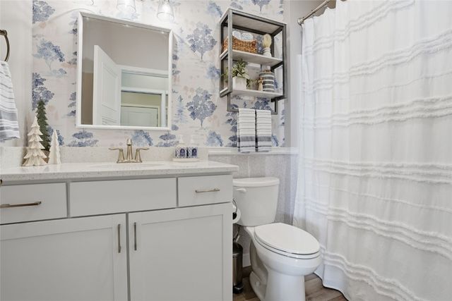 762 Clover Hill Drive, North Liberty, IA 52317