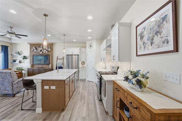 762 Clover Hill Drive, North Liberty, IA 52317