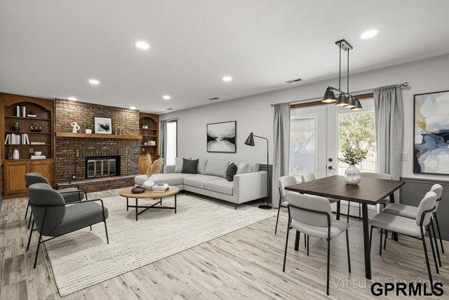 3728 Schuemann Drive, Bellevue, NE 68123