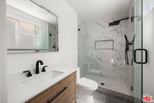 733 N Hayworth Avenue 2, Los Angeles, CA 90046