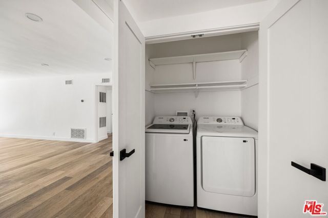 733 N Hayworth Avenue 2, Los Angeles, CA 90046