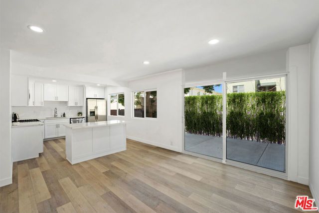 733 N Hayworth Avenue 2, Los Angeles, CA 90046