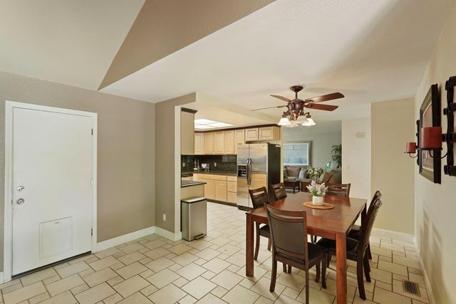 2536 Bayberry Dr, Lodi, CA 95242