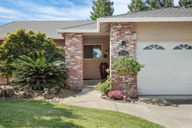 2536 Bayberry Dr, Lodi, CA 95242