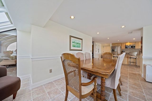 25 Oceanside Drive 25, Hull, MA 02045