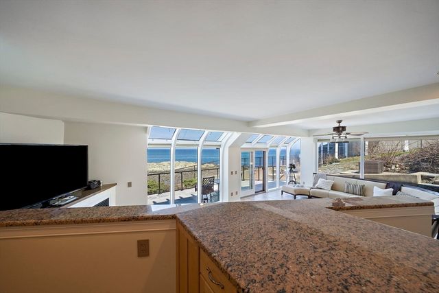 25 Oceanside Drive 25, Hull, MA 02045