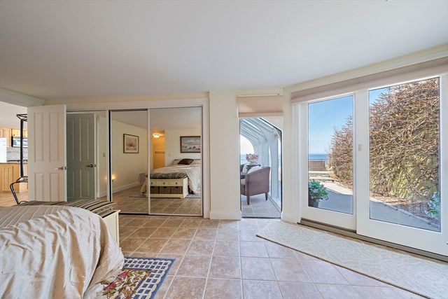 25 Oceanside Drive 25, Hull, MA 02045