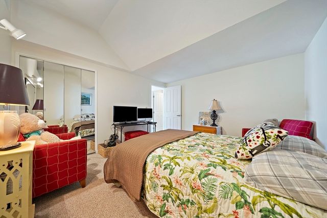 25 Oceanside Drive 25, Hull, MA 02045